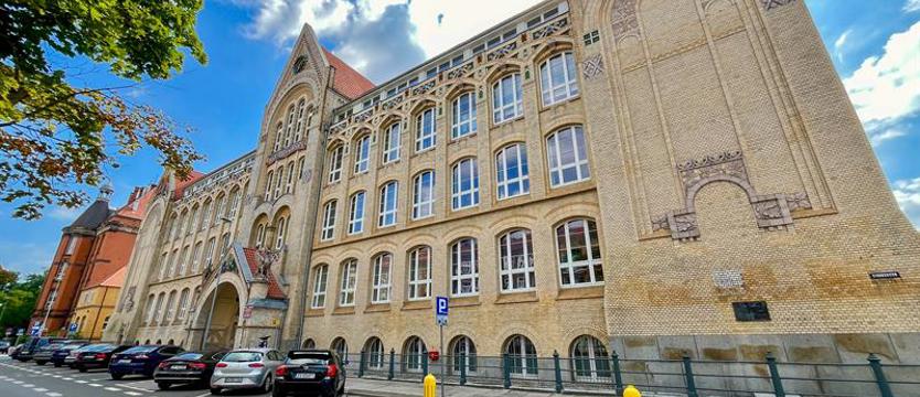 Wypięknieje zabytkowy gmach ZUT. Są pieniądze z resortu kultury