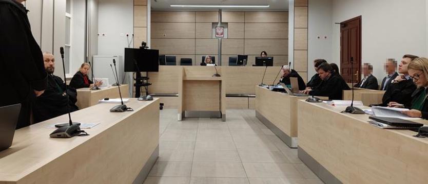 Parada oskarżonych. Pacjenci w strachu o życie, zdesperowani, w depresji