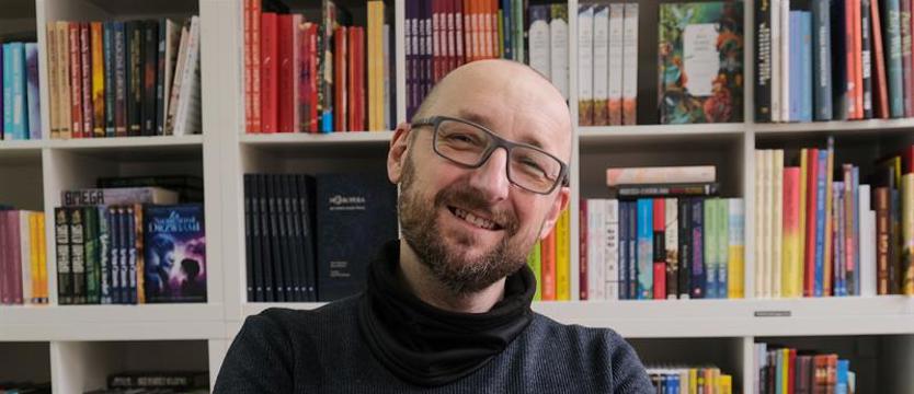 Blask zbrodni z przeszłości. Spotkanie z Markiem Stelarem