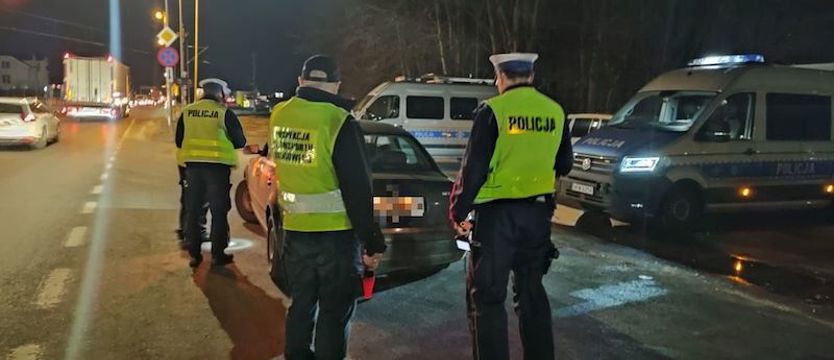Nocna akcja policji. Skontrolowano przewozy "na aplikację"
