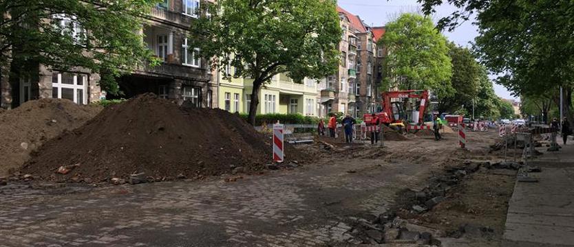 Na ul. Bolesława Śmiałego rozbiórki i nowe blokady. Utrudnienia w przejeździe przez Turzyn