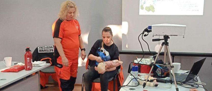 Uczyli się, jak pomagać w razie wypadku