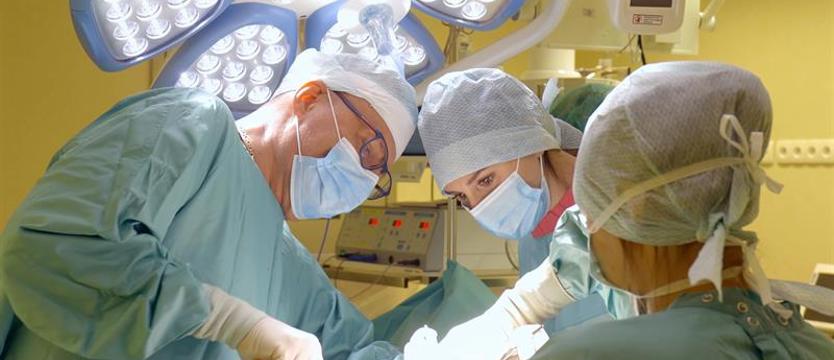 Neuromonitoring przy operacjach tarczycy w szpitalu wojewódzkim w Szczecinie