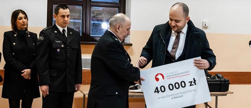 80 tys. zł dla strażaków na sprzęt ratujący życie