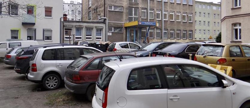 Rewitalizacja w poślizgu przetargowym. Kwartał znaków zapytania