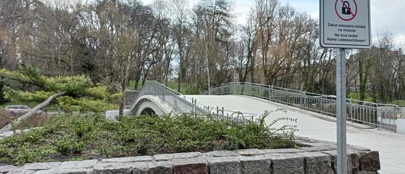 Mostek nad Rusałką (bez) miłości?