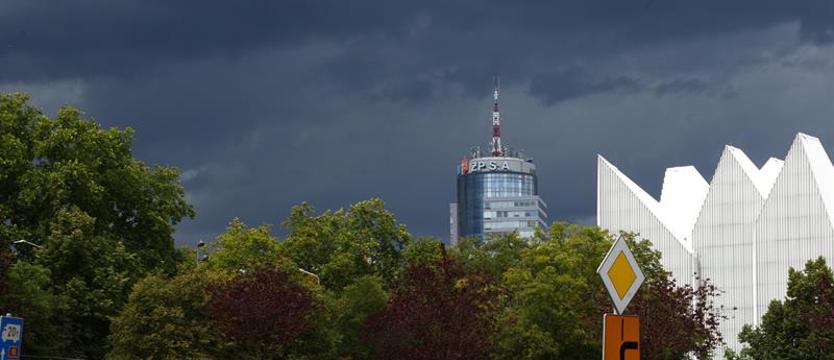 W poniedziałek znowu trzeba uważać na burze