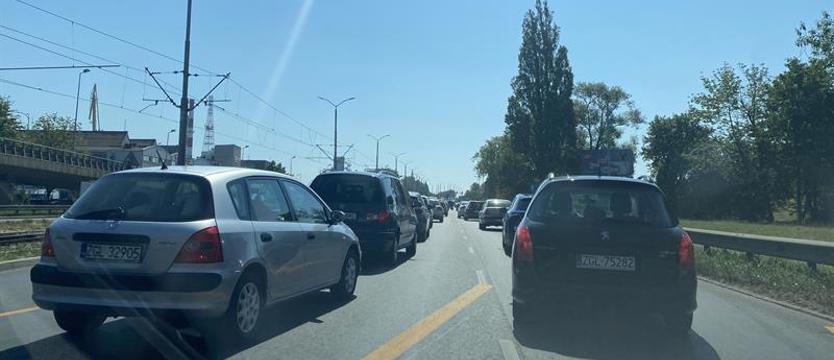 Paraliż komunikacyjny jako norma? Przebudowy, upał i gigantyczne korki