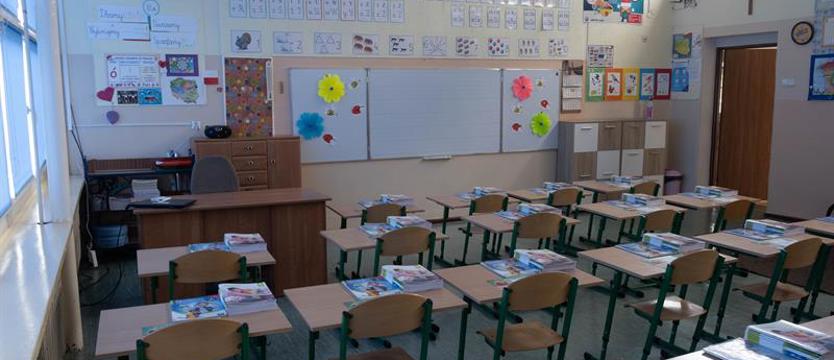 Nowacka poucza Episkopat. „Polityką edukacyjną kieruje rząd”