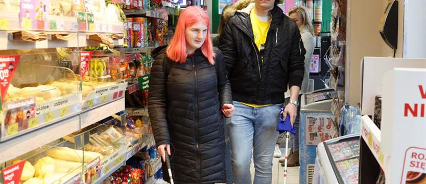 Zrozumieć, co czuje osoba niewidoma