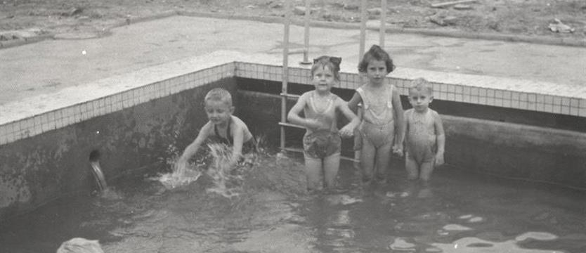 Lato 1959 w Szczecinie. Basen obok stadionu