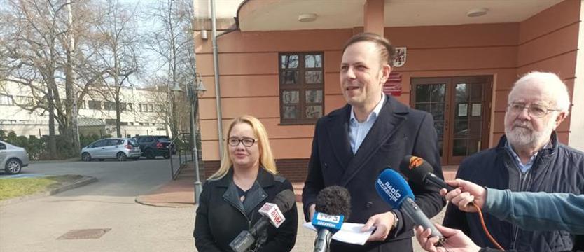 PiS krytykuje marszałka za Forum Ekologiczne. "To była kampania" kontra "Teza z gruntu fałszywa"