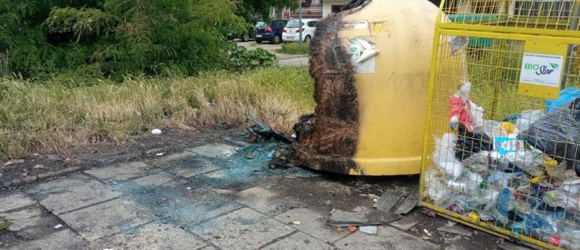 Kontenery płoną na potęgę. Podpalacz jest poszukiwany przez stargardzką policję