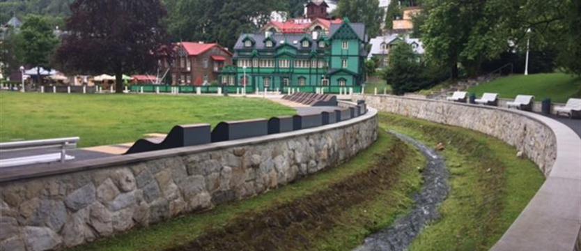 Może za 10 lat będzie tu Forum Ekonomiczne? Pobierowo mierzy wysoko