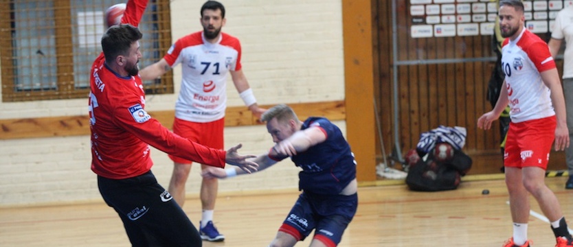 Piłka ręczna. Trwa zwycięska passa Sandry SPA Pogoni