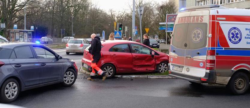 Zderzenie na skrzyżowaniu ulic Matejki i Malczewskiego