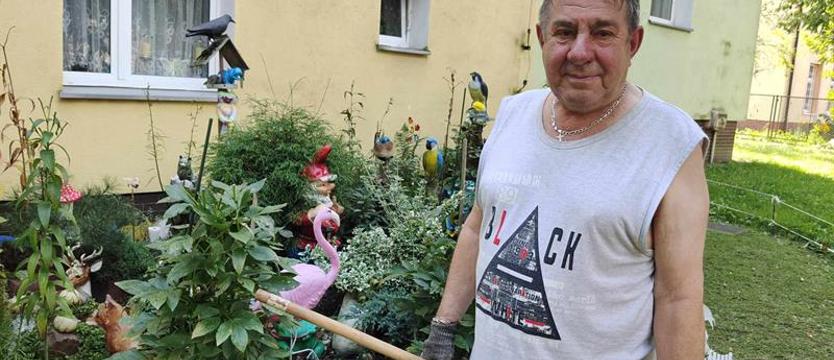 To jego małe miejsce na ziemi. Znalazł swój sposób na życie na emeryturze
