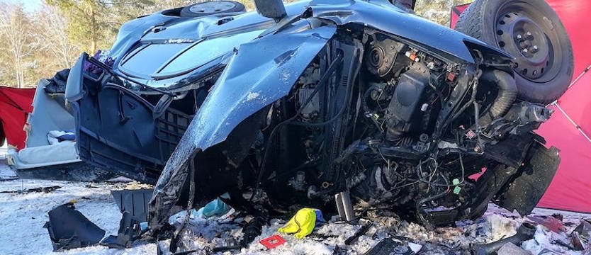 Dwa poważne wypadki na drodze Szczecin - Chociwel. Nie żyje 25-letnia kobieta