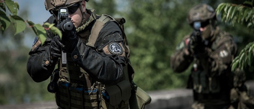 "To jasny sygnał dla Władimira Putina". Do Polski trafi 1700 amerykańskich żołnierzy