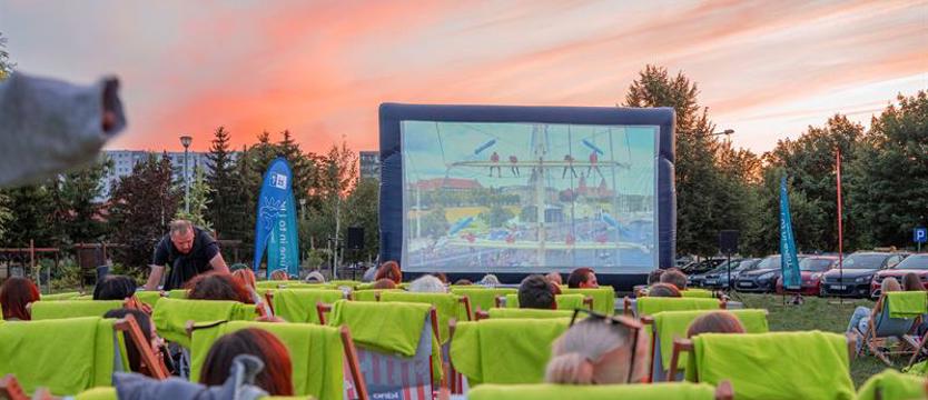 „Coco” na letni wieczór. Plenerowe kino na Hożej