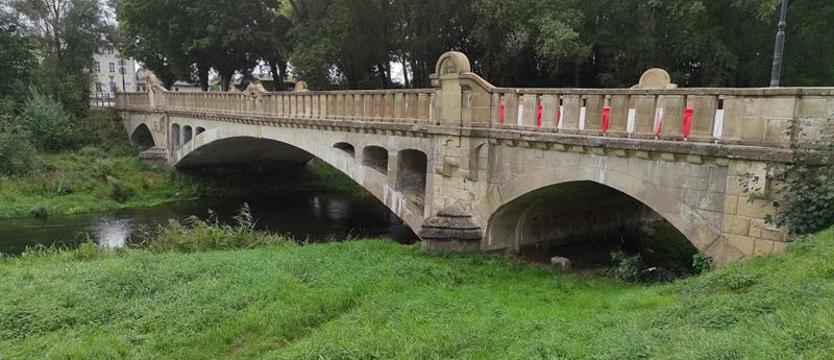 Zabytkowy most w Trzebiatowie przejdzie remont