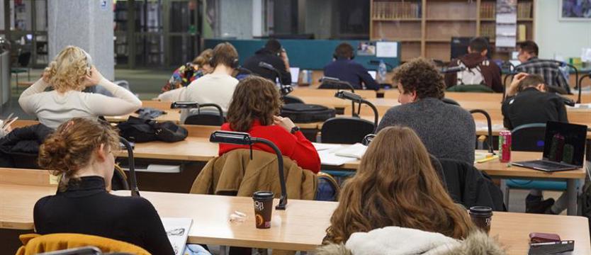 Więcej studentów otrzyma stypendium socjalne