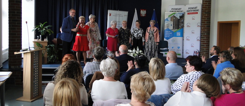 Święto pielęgniarek i położnych. Powiatowe obchody w Gryfinie