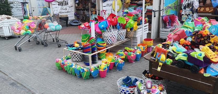 Zostali z towarem na przyszły rok?