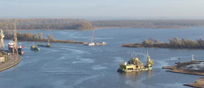 Powiększają obrotnicę