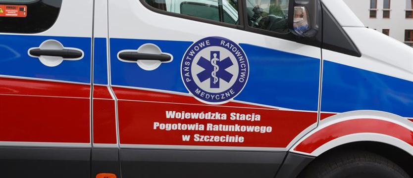 Wypadek na S3. Dachowało auto