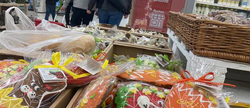 W Wielką Sobotę  sklepy czynne krócej