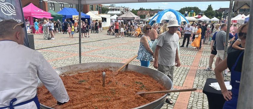 Święto Śledzia Bałtyckiego w Niechorzu. Paprykarz zniknął błyskawicznie