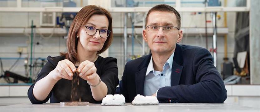 Wynalazek Naukowców ZUT. Kakaowe odpady składnikiem farb