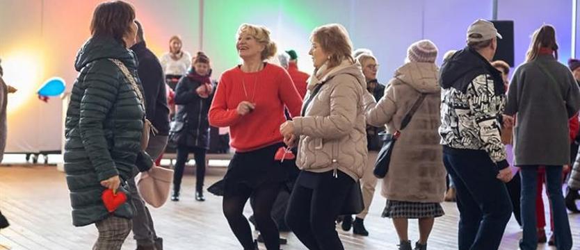 Walentynkowa Potańcówka. Szczecińska Agencja Artystyczna zaprasza