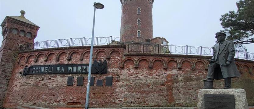 Latarnia wciąż czeka. Jeszcze nie ruszył długo oczekiwany remont