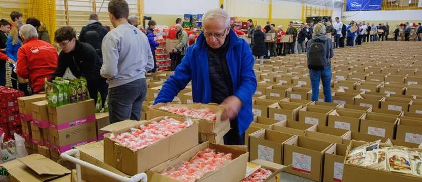 Świąteczne paczki pojechały na Litwę i Łotwę