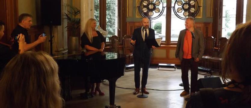 W poszukiwaniu własnej drogi. Wystawa w szczecińskiej Willi Lentza