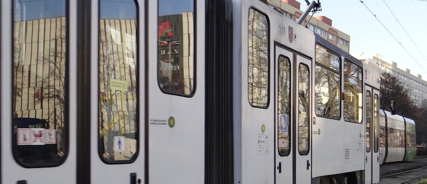 Wstrzymany ruch tramwajowy na ul. Piłsudskiego