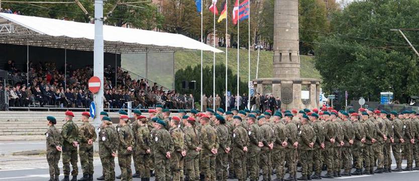 Korpus NATO świętuje 25-lecie