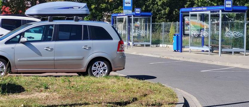 Kołobrzeg łata budżet. Coraz mniej bezpłatnych miejsc parkingowych