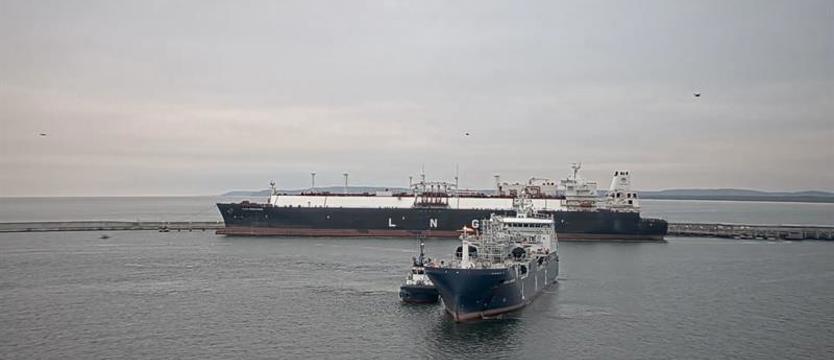 Po rozbudowie świnoujskiego terminalu potrzebna bunkierka LNG