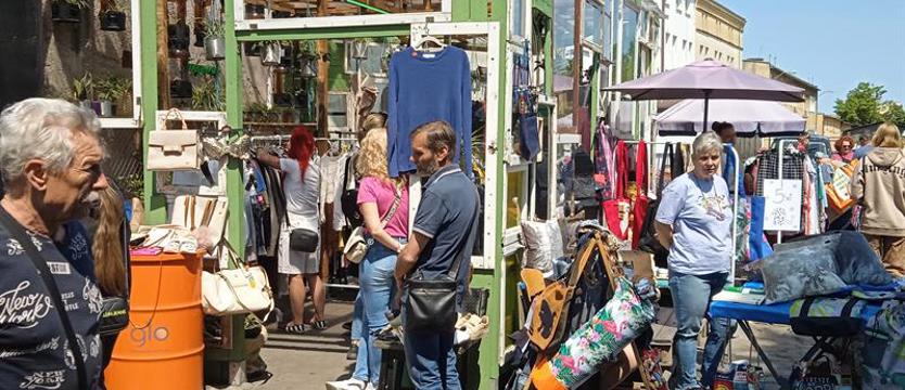 Niedziela w Hali Odra. Less Waste Market i wyjątkowy #PsiTarg