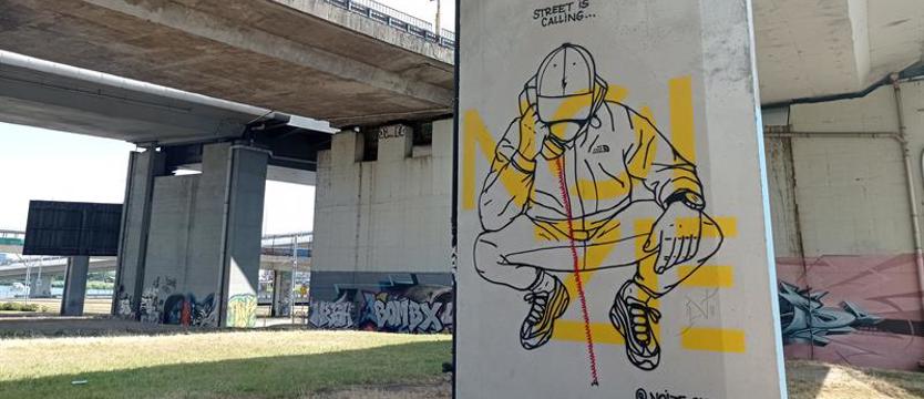 Nowe kontra nocne graffiti. Obraz sztuki, nie zniszczenia