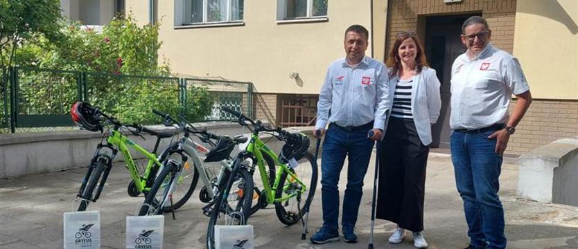 Gryfus przekazał dzieciom rowery