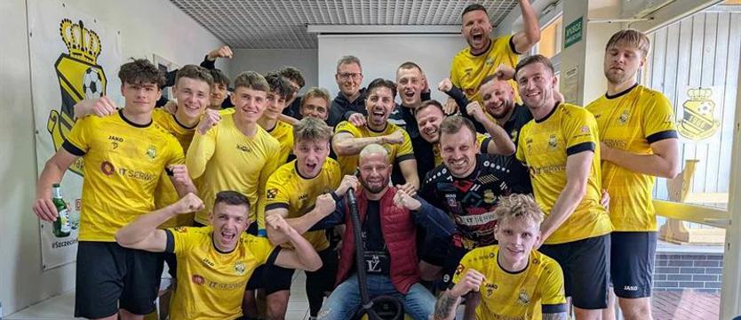 PIłka nożna. W Klasie Okręgowej Jeziorak bez straty gola