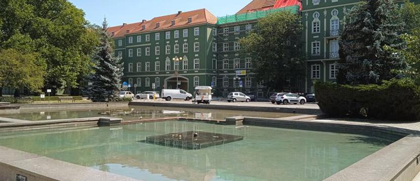 Nie planowali - tak wyszło. Fontanna uśpiona w gorączce