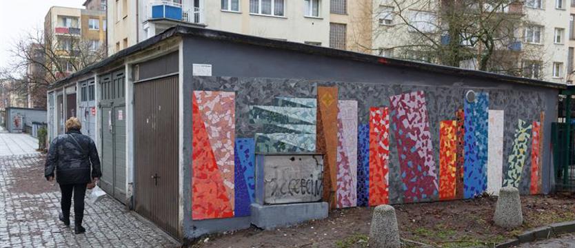 Czytelnia na szczycie garażowiska