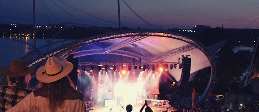 Letnie festiwale muzyczne w Polsce - inspiracje na wakacje