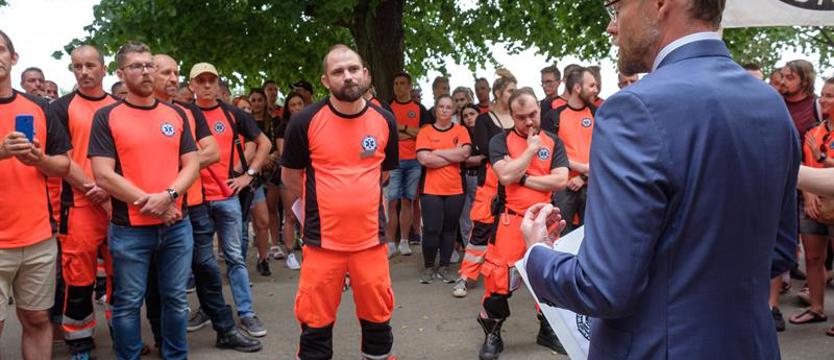 Czy 2400 zł miesięcznie to jest fair?
