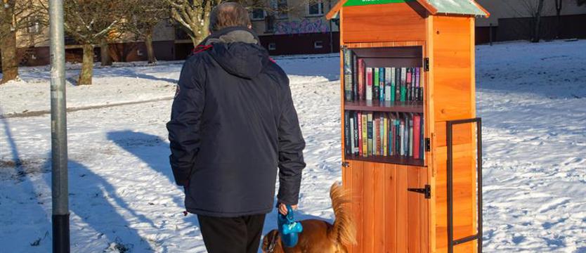 Biblioteczka po naprawie